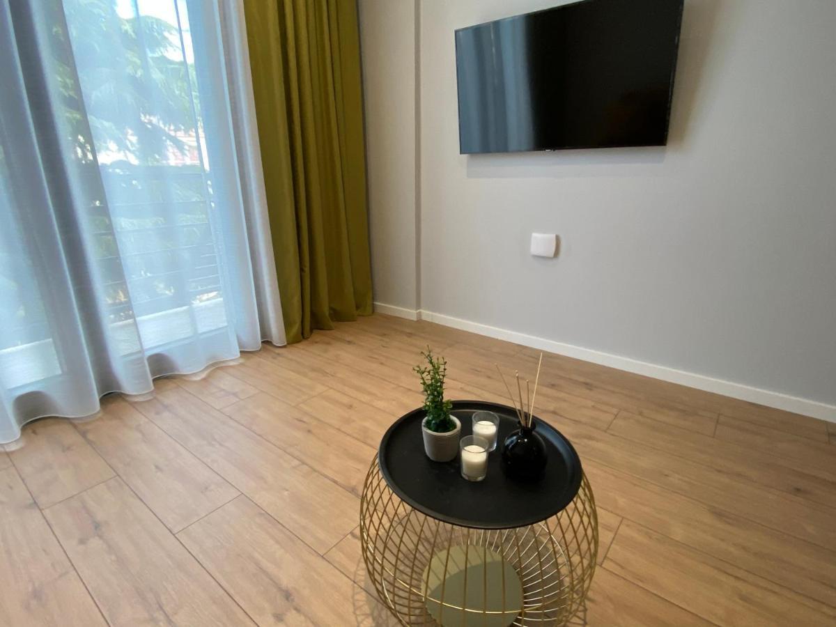 Brand New Apts Located At The City'S Main Square-100 Mbs Wifi Durrës Kültér fotó