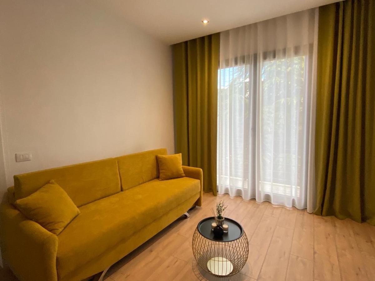 Brand New Apts Located At The City'S Main Square-100 Mbs Wifi Durrës Kültér fotó