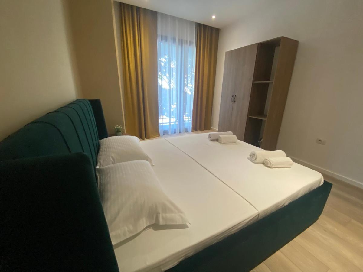Brand New Apts Located At The City'S Main Square-100 Mbs Wifi Durrës Kültér fotó