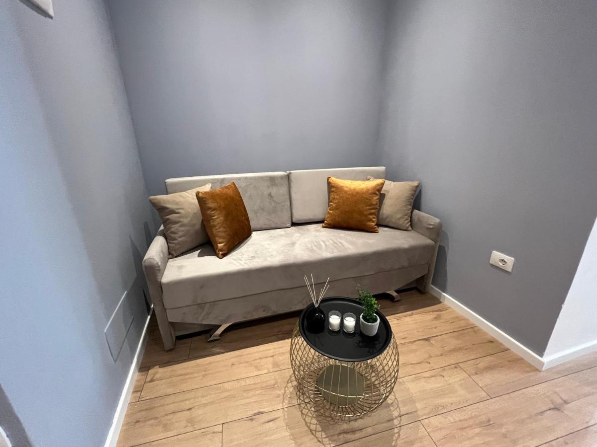 Brand New Apts Located At The City'S Main Square-100 Mbs Wifi Durrës Kültér fotó