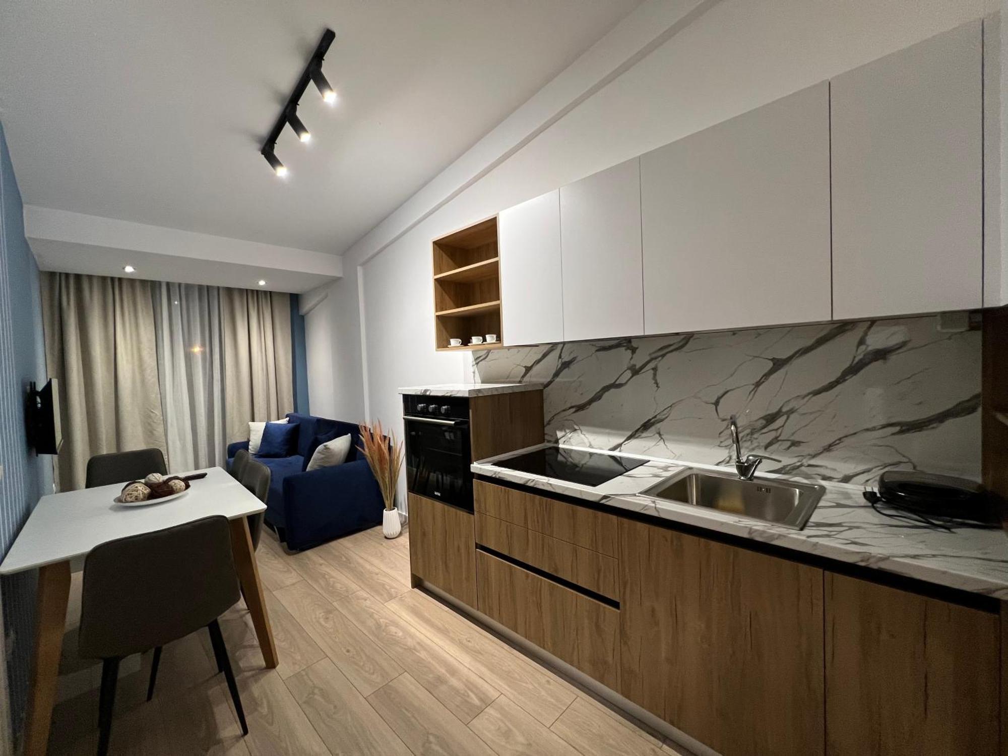 Brand New Apts Located At The City'S Main Square-100 Mbs Wifi Durrës Kültér fotó