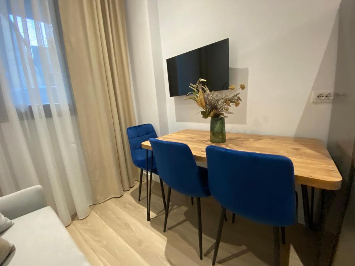 Brand New Apts Located At The City'S Main Square-100 Mbs Wifi Durrës Kültér fotó